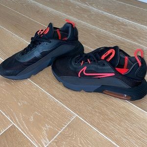 Nike AirMax Men’s size 9